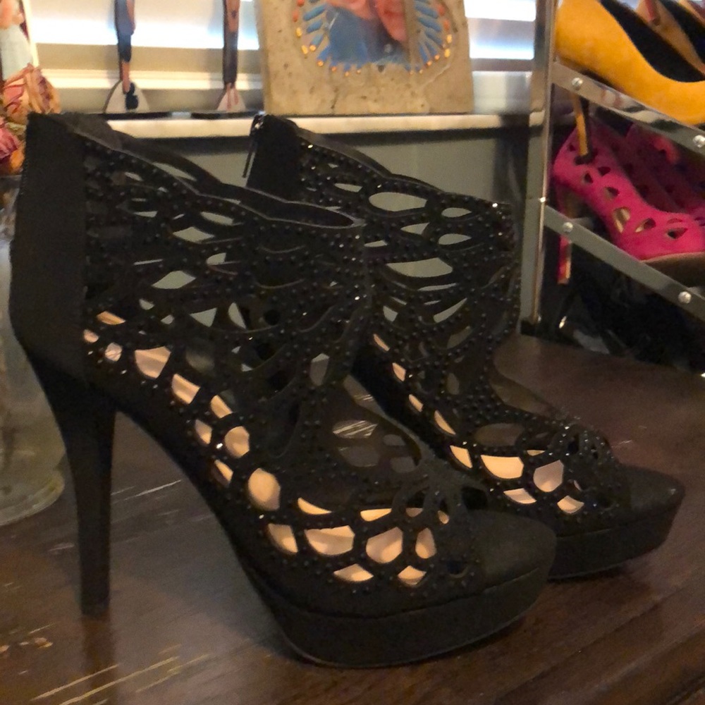Brand new Delicious 5” dressy rhinestone heels 10